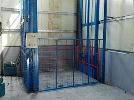 裝卸車平台(tai)